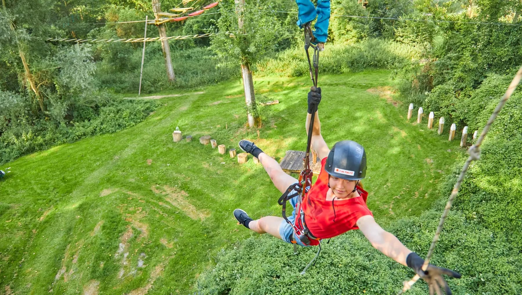 Klimbos Fun Forest - Vrouw in de bungeejump