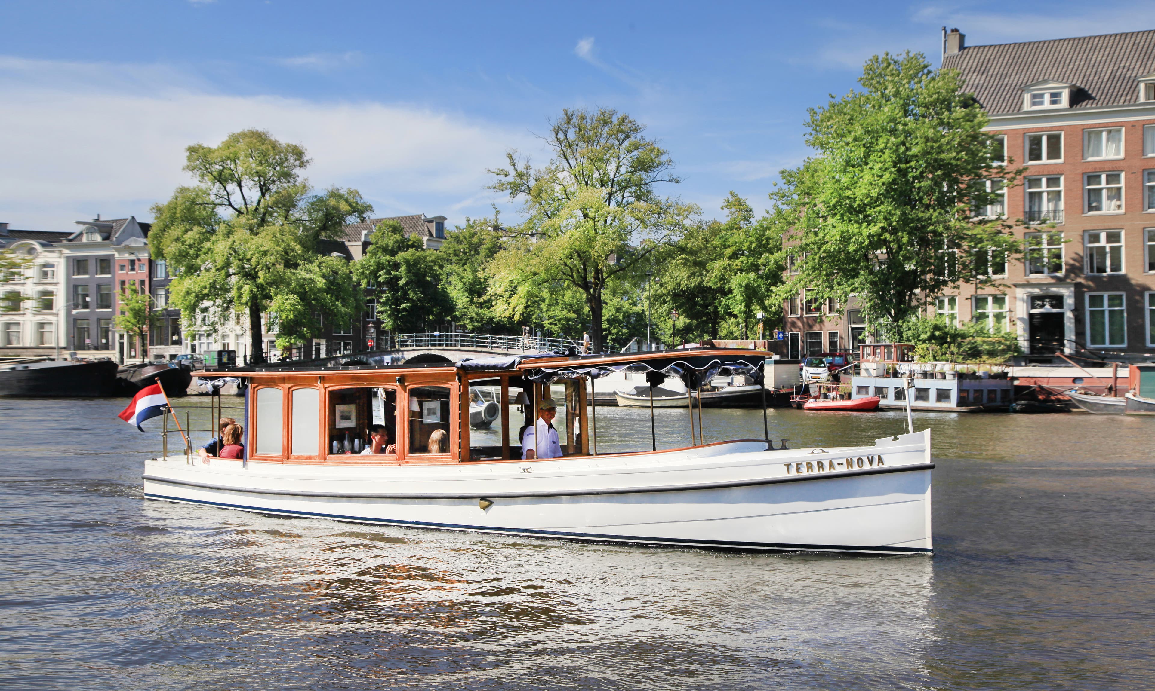 Smidtje Luxury Cruises - Terra Nova