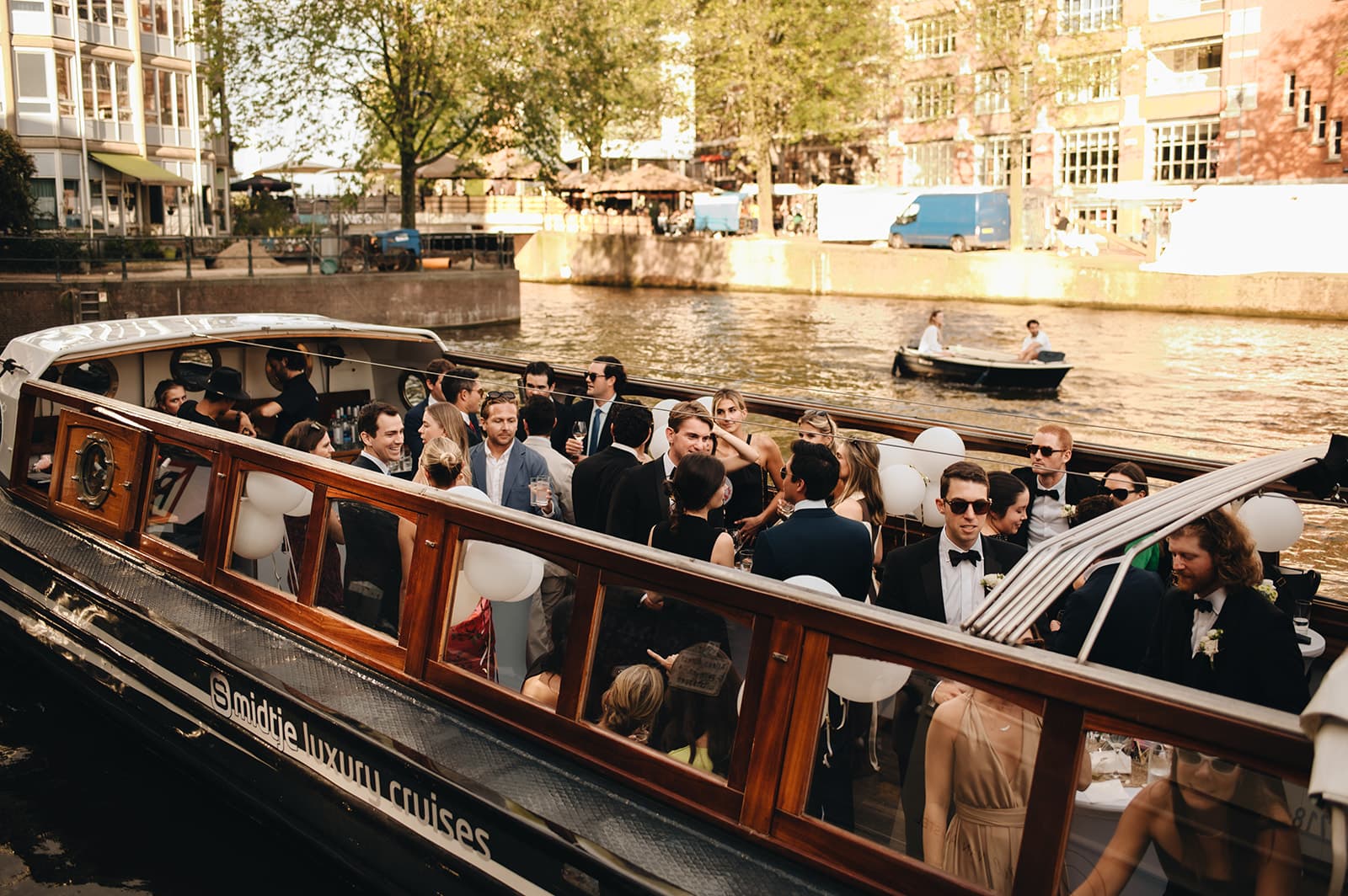 Smidtje Luxury Cruises - Wilhelmus