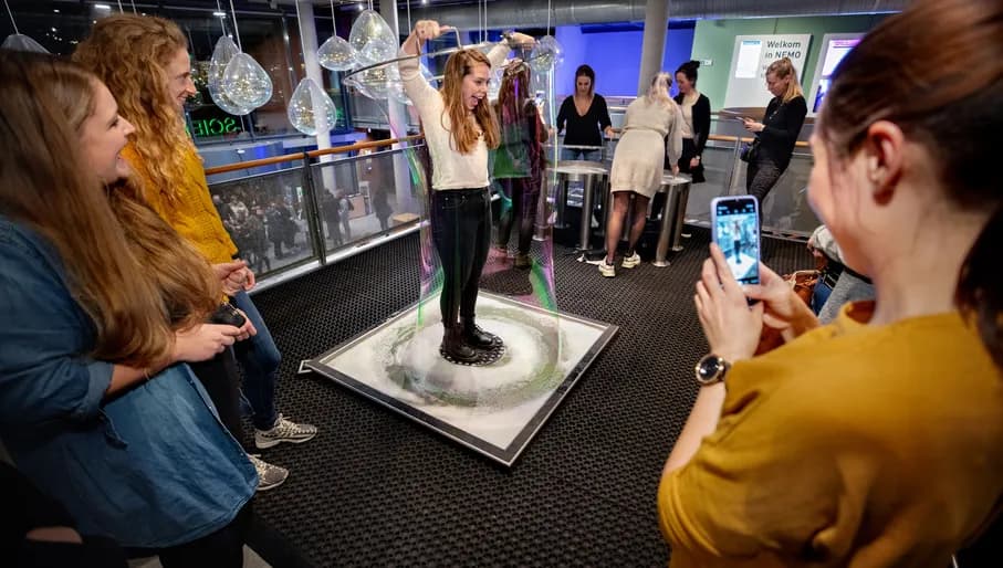 NEMO; Night at the Museum, zeepbellen