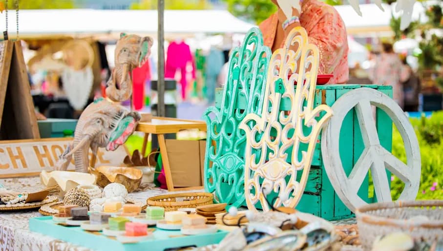 Ibiza Markt product display of market stall