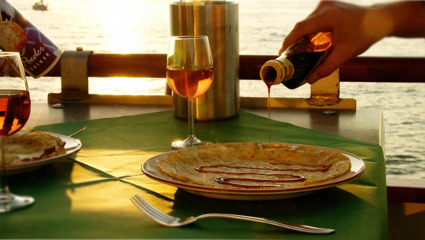 Pannenkoekenboot food & drinks