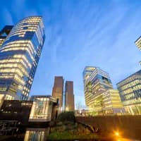 B69AEA Offices Amsterdam Zuidas. ABN-AMRO Bank HQ on the left. Middle right: Ito Tower with empty IceSave offices on the 11th floor.