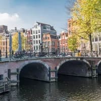 Can not be used for editoral content. It's a fallback picture.