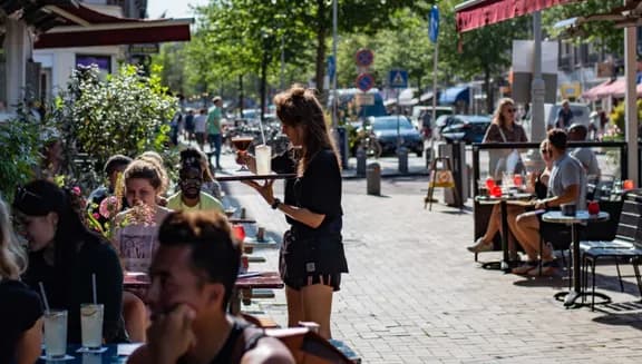 Bar Basquiat restaurant terrace