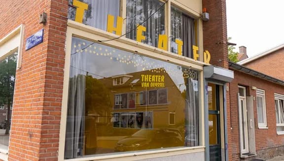 Van Deysselstraat, small Deyssel movie theater, exterior