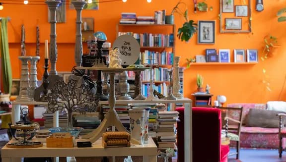 Lola Luid, cultural center, broedplaats Nieuw-West, interior