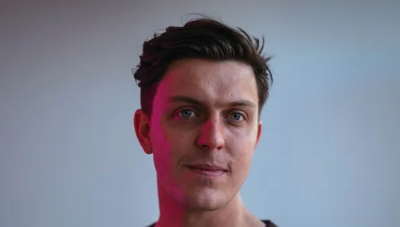 Cropped portrait of Troopl co-founder Benjam Webster.