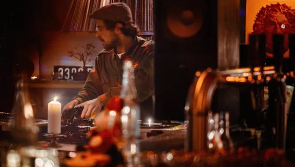 De Nada DJ playing music