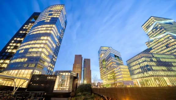 B69AEA Offices Amsterdam Zuidas. ABN-AMRO Bank HQ on the left. Middle right: Ito Tower with empty IceSave offices on the 11th floor.