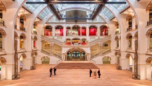 Tropenmuseum main hall of museum