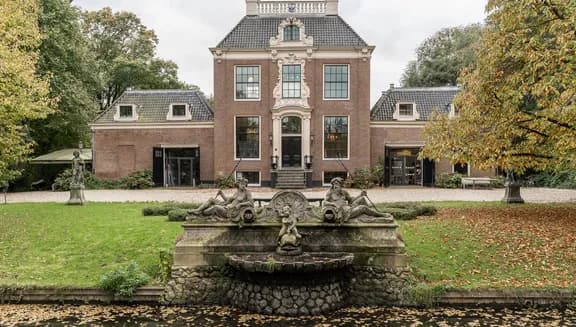 The monumental Huize Frankendael located in Park Frankendael.