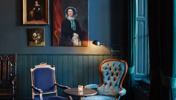 Pulitzer bar interior