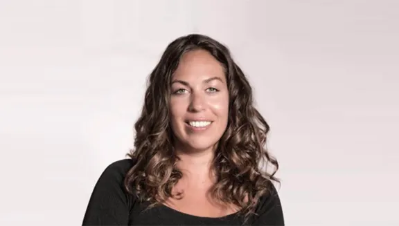 Portrait of Marieke van Iperen, co-founder of Settly.