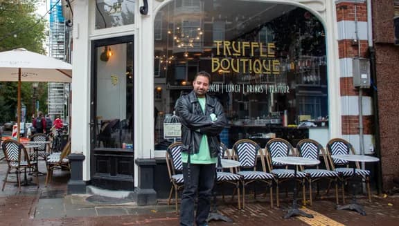 Presentator Farja Farvadin