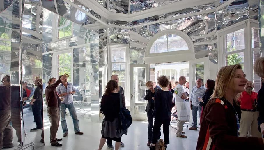 mischa-spiegels-outline
Bradwolff Projects interior