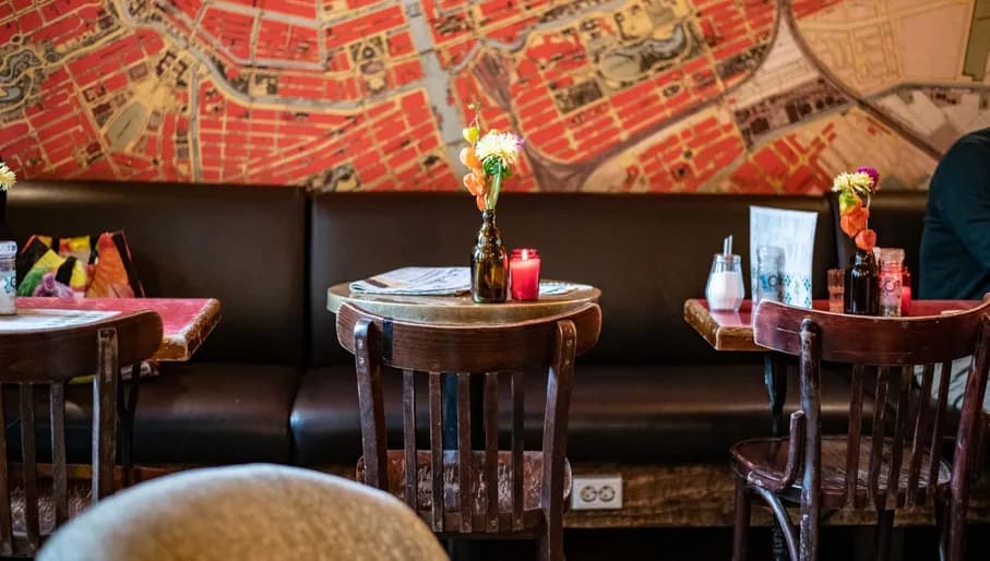 Café Kuijper interior