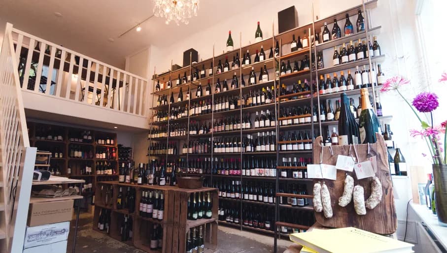 Wine wall inside Vleck