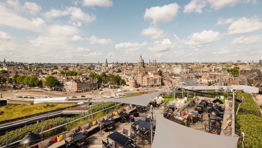 SkyLounge cocktailbar rooftop cityview