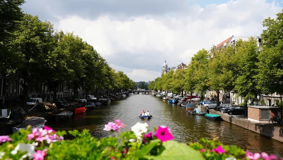 Sailing boats @ Prinsengracht