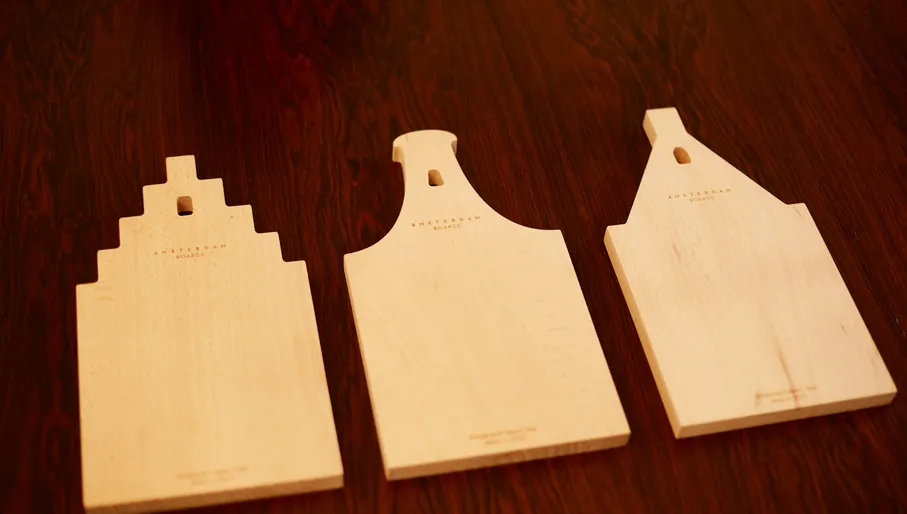 Borrel- of snijplank van Hout van je stad