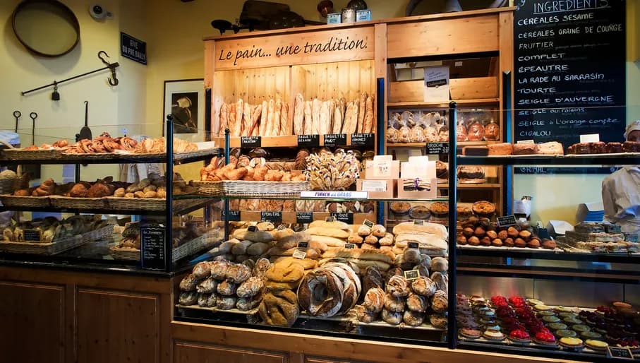 Le Fournil de Sebastien interior and product display