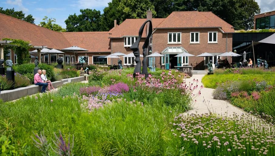 Singer Museum in Laren-garden