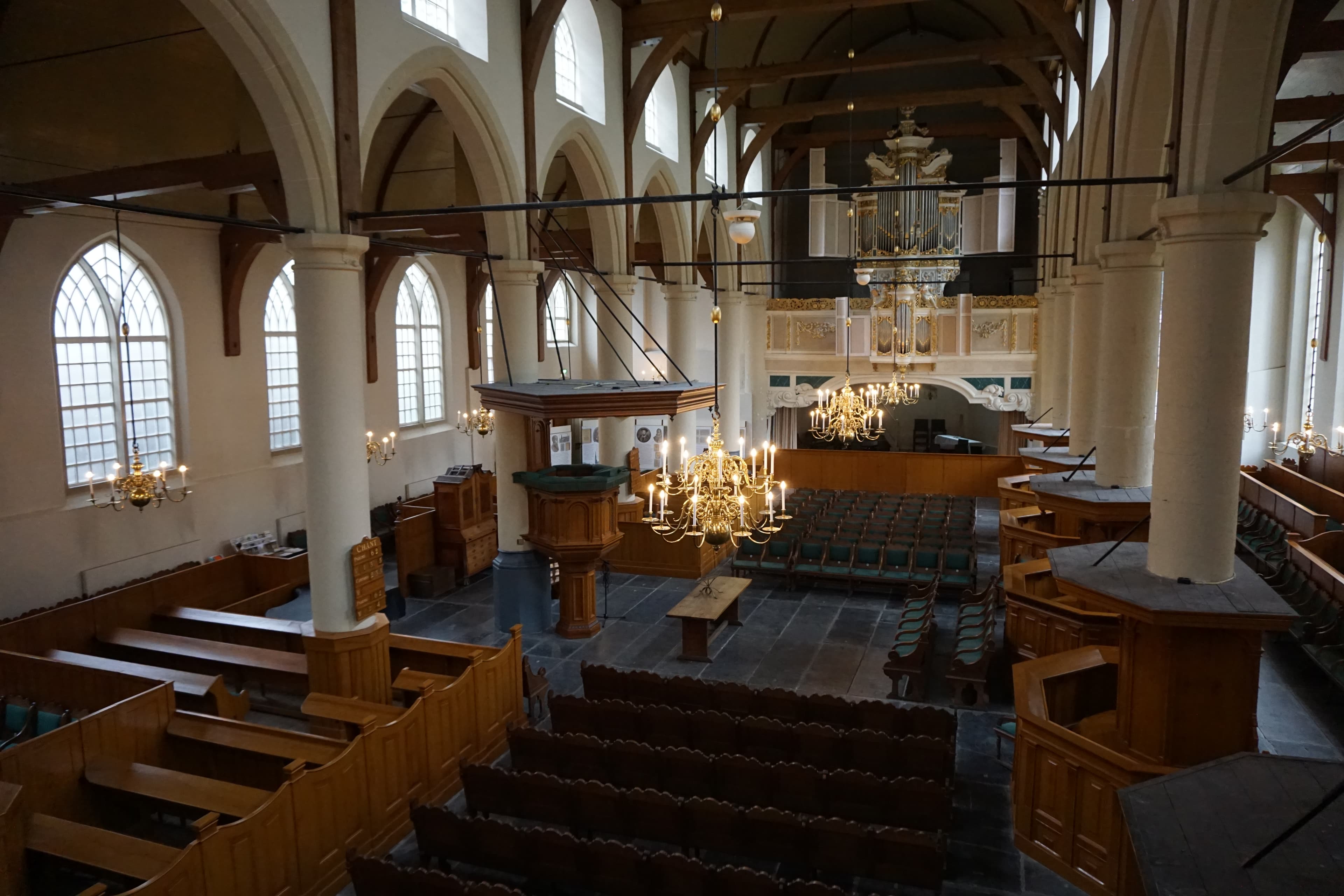 Interieur Waalse Kerk