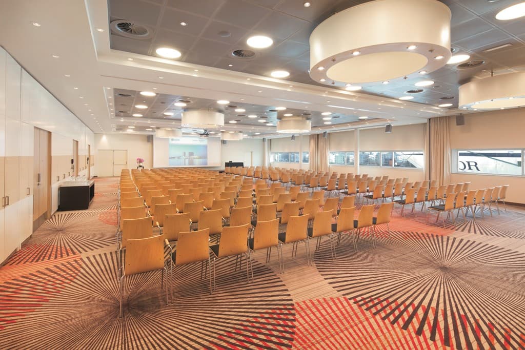 Mövenpick Hotel Amsterdam City Centre