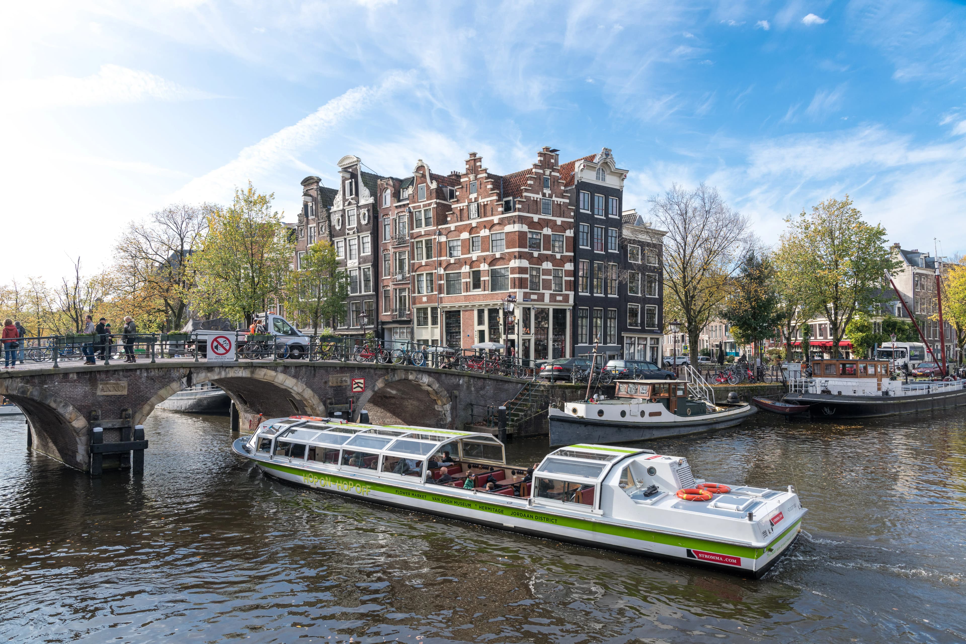 Hop on Hop Off Boat in Amsterdam West