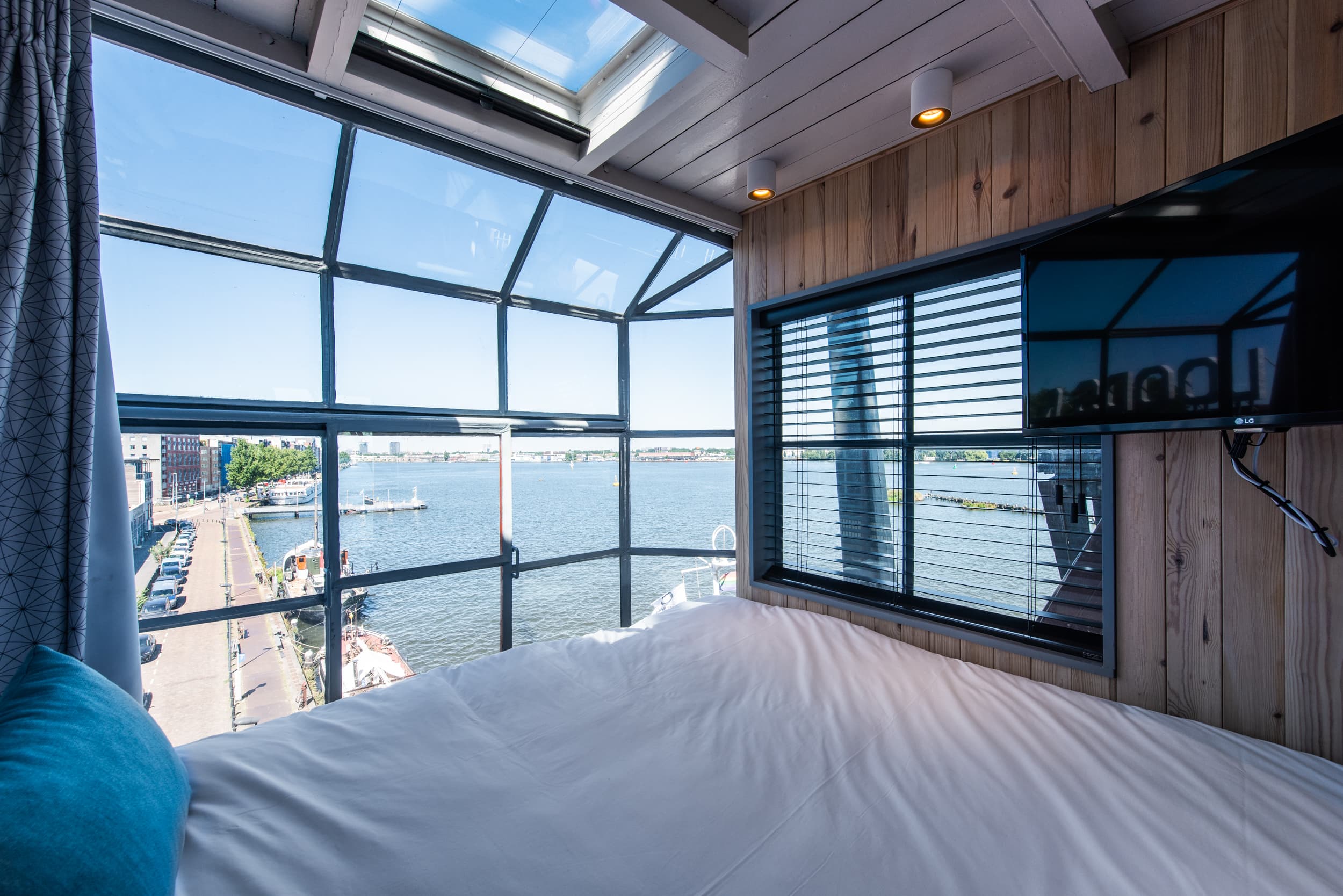 Amsterdam The Crane by YAYS