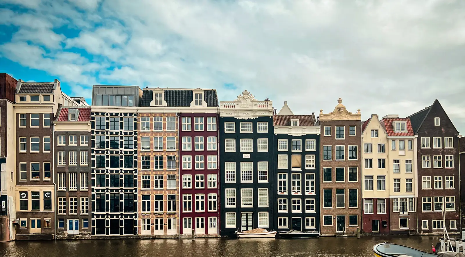 Who Is Amsterdam Tours Dancing Houses