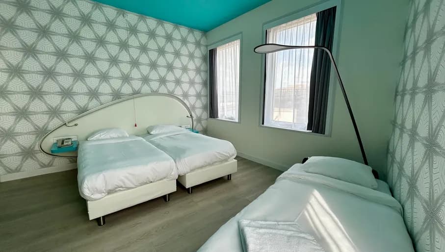 Wheelchair-accessible hotel room