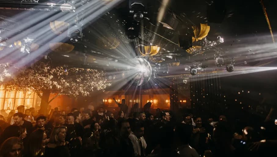 Chin Chin Club people dancing