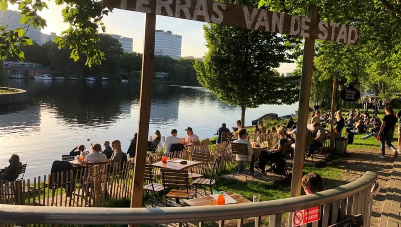 This photo can be usd by amsterdam&partners interns and our partners.