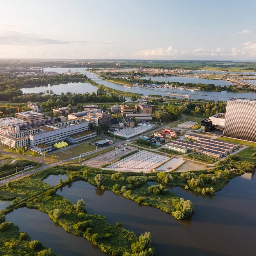 2GF7EJM Amsterdam, 8th of August 2021, Aerial view of Amsterdam science park in East part of amsterdam, university campus and datacenter fly over