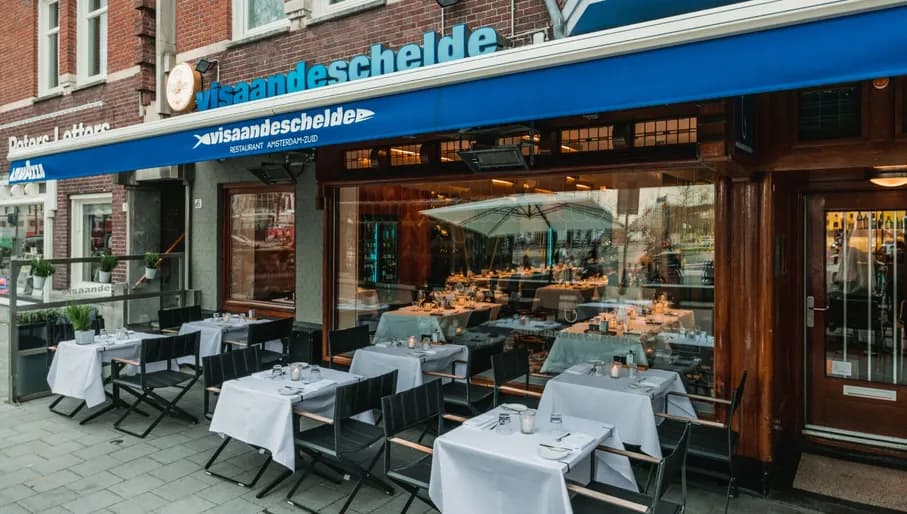 Vis aan de Schelde exterior and terrace