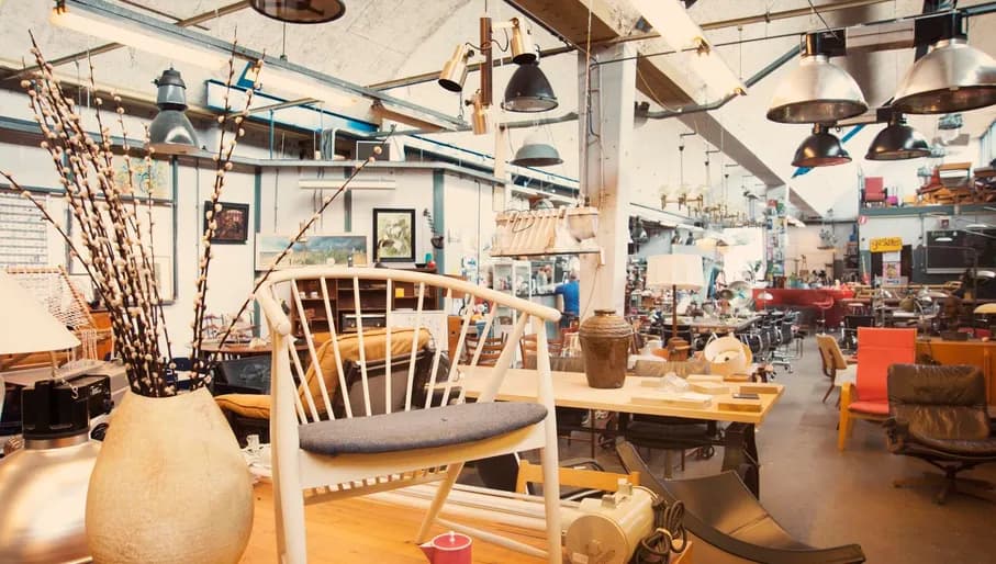 Neef Louis Design vintage store Papaverweg