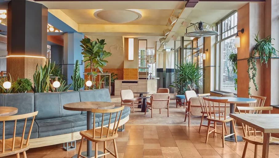 Karavaan restaurant interior