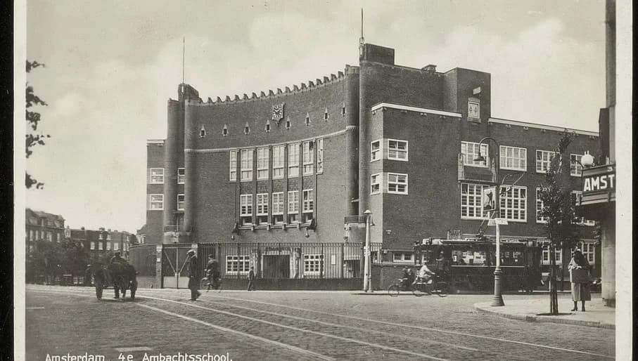 Trade school on Postjesweg 1, De Baarsjes