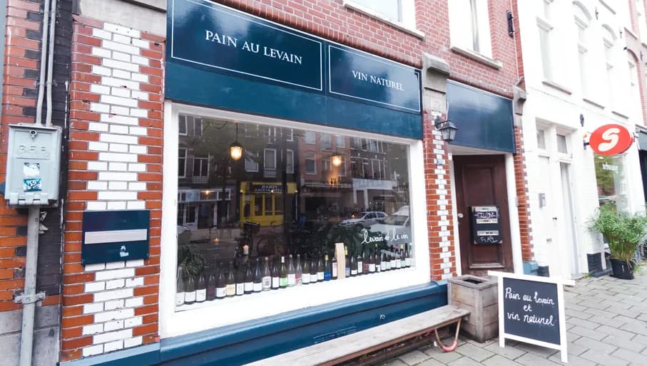 Outside Levain et le Vin wine bar bread bakery