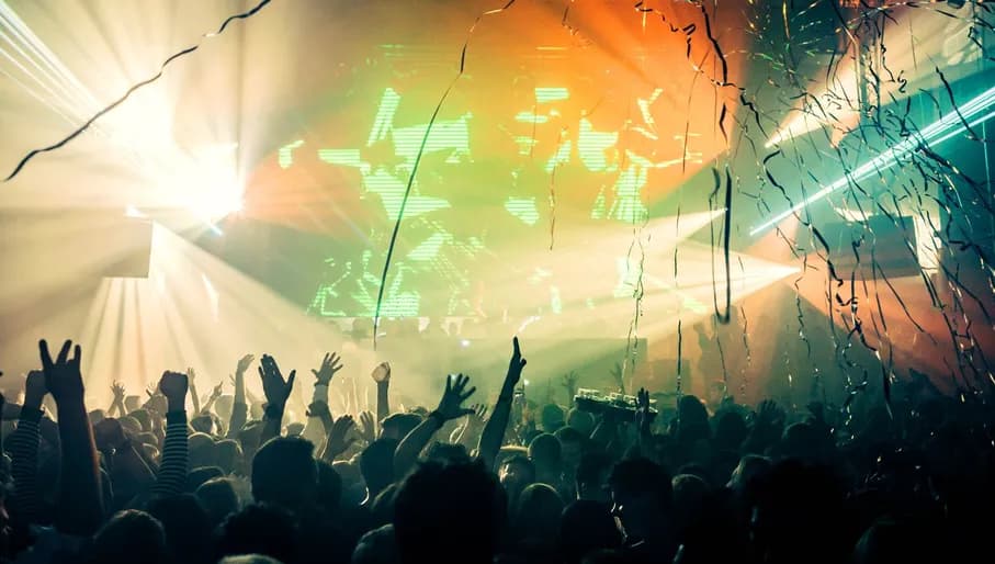 Hands up in the club