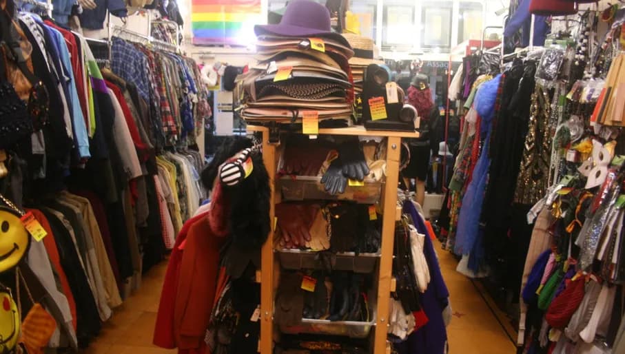 Vindit vintage shop interior