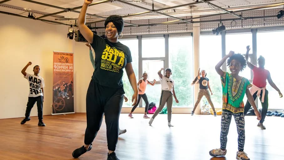 Bijlmerparktheater 24H Zuidoost Afro dance and hip-hop dancing workshop with kids